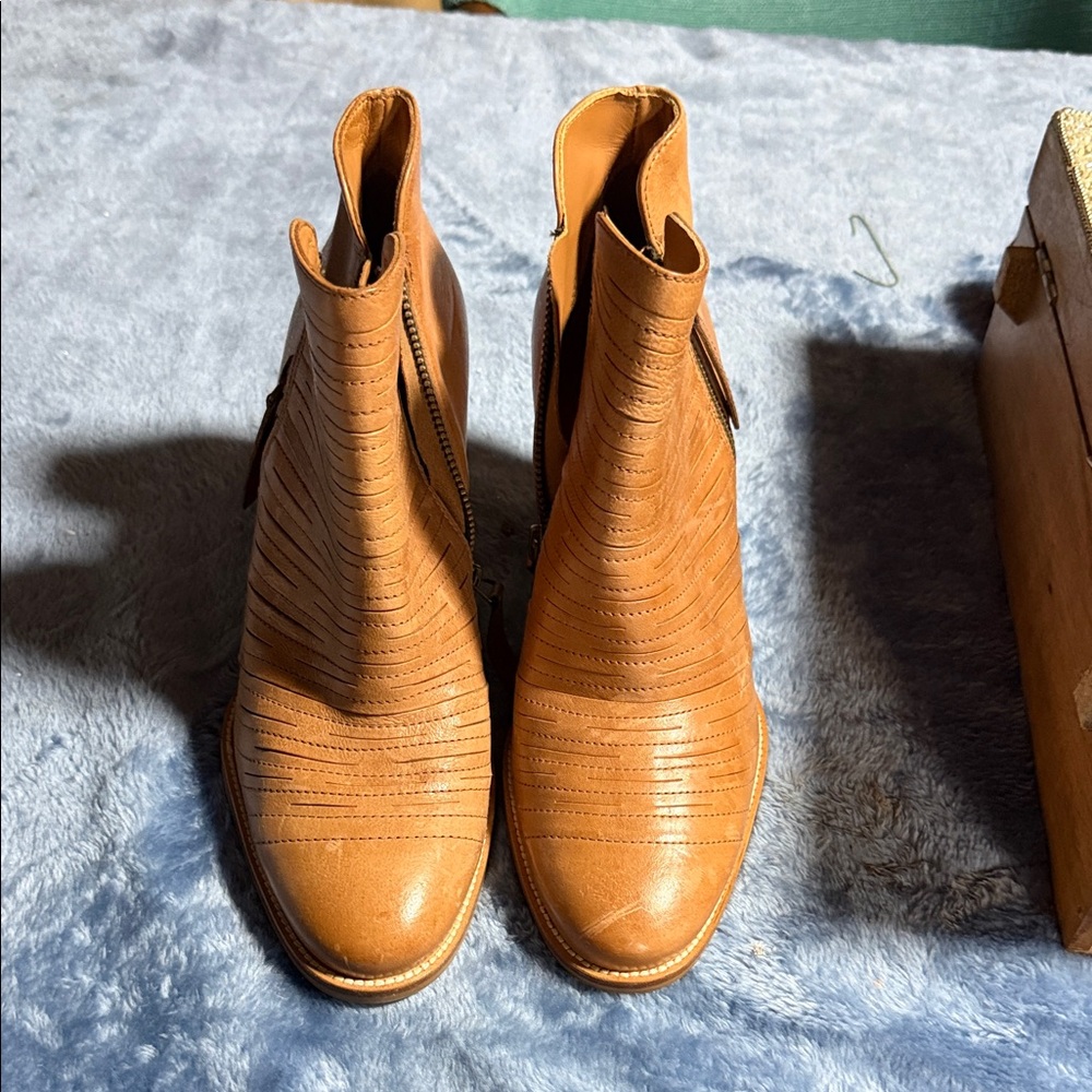 Paul Green Tan Leather Ankle Booties with Subtle Stitch Detailing